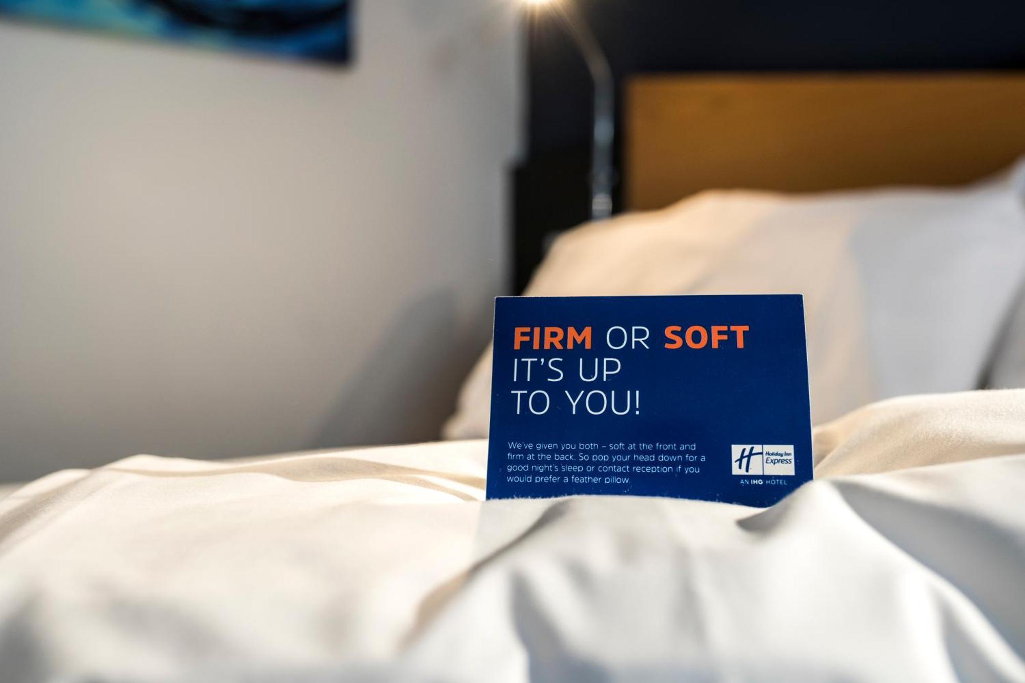 Holiday Inn Express Derby Pride Park By Ihg Oda fotoğraf